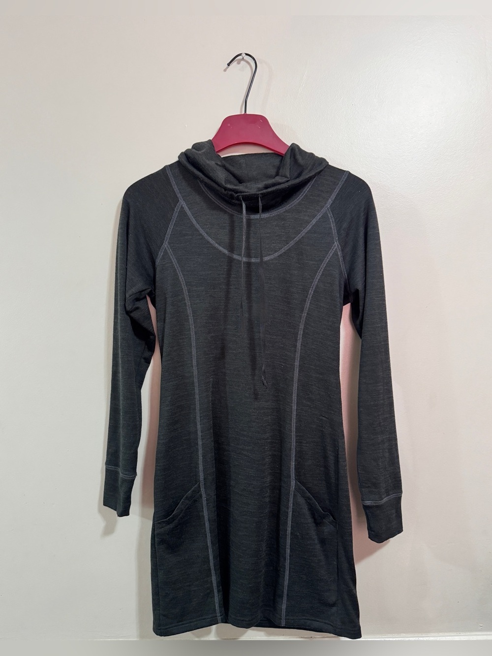 KUHL Women’s Charcoal Cowl Neck Hoodie Pullover Hiking Gorpcore Outdoor Techwear